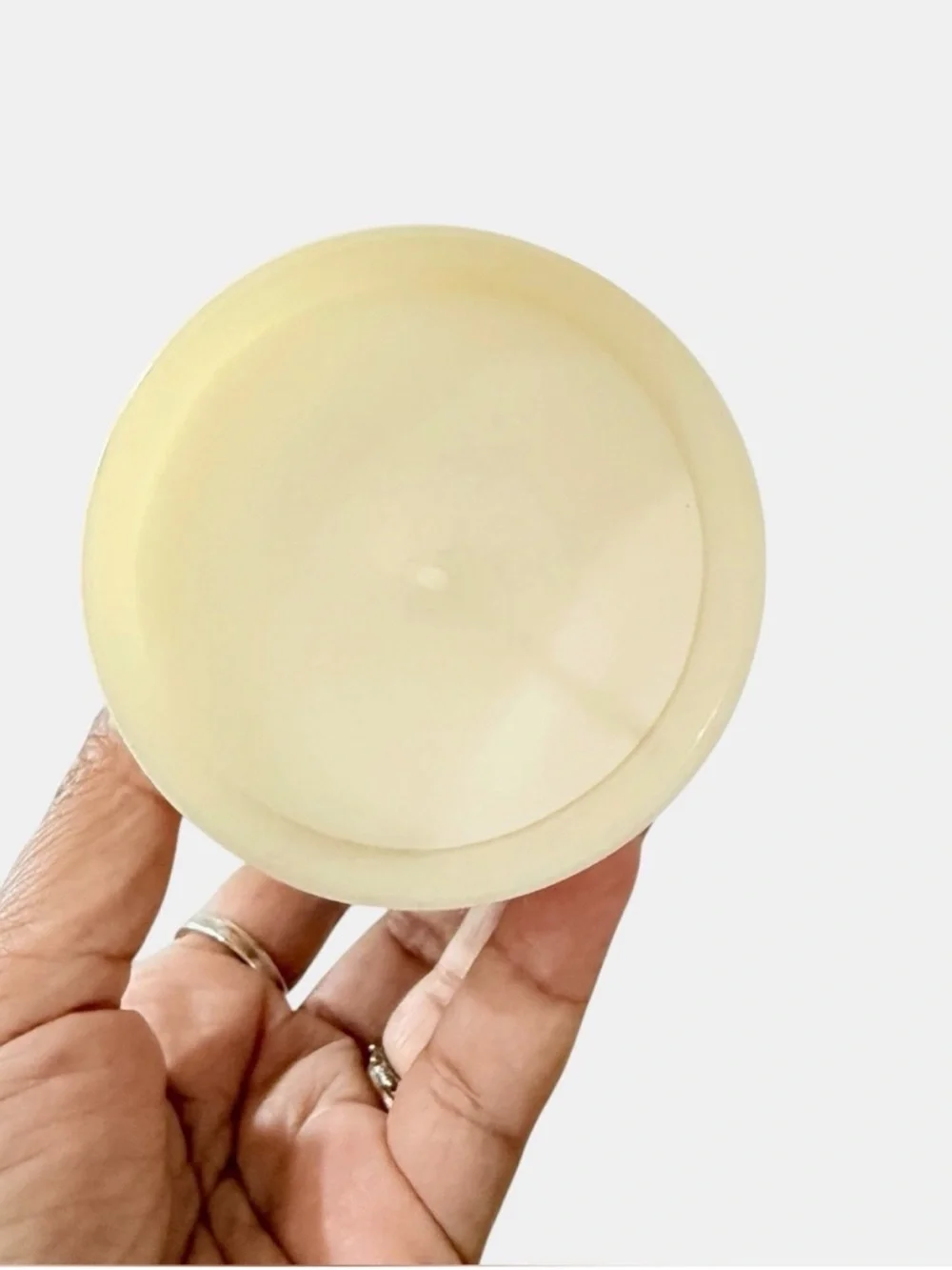 Leoben Company california delicate lid
